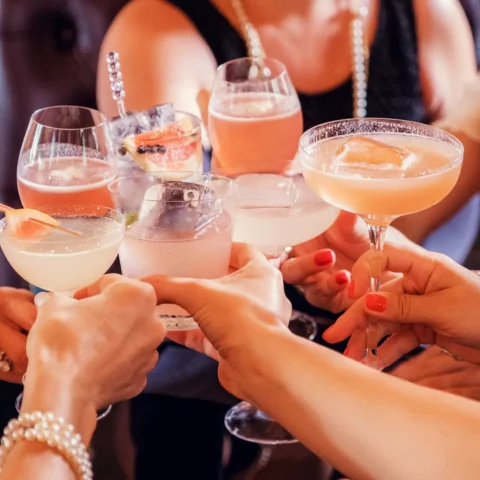 10 Best Thanksgiving Cocktails with Cognac: Elegant Recipes for Your Holiday Table